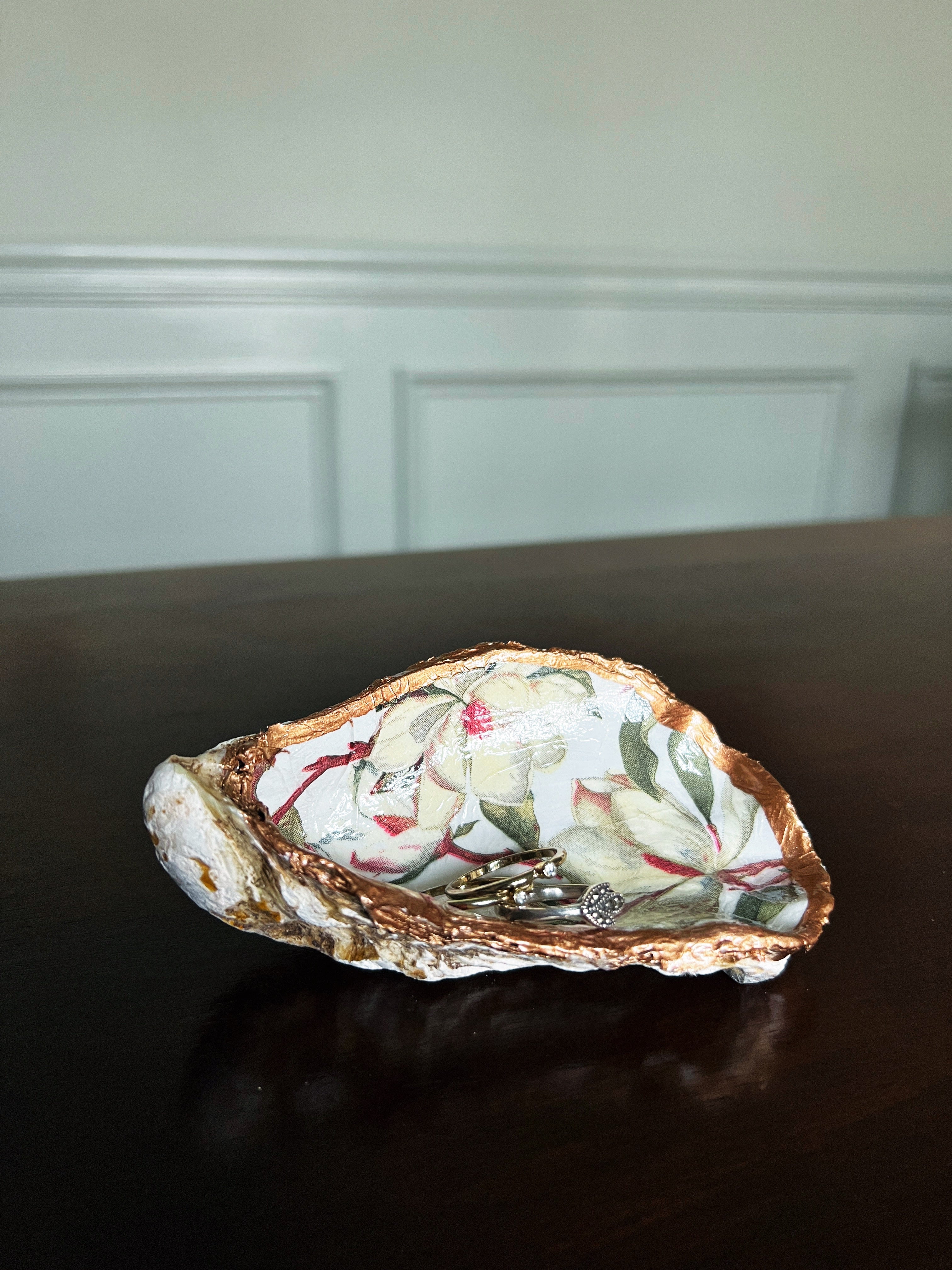 Steel Magnolia (Oyster)