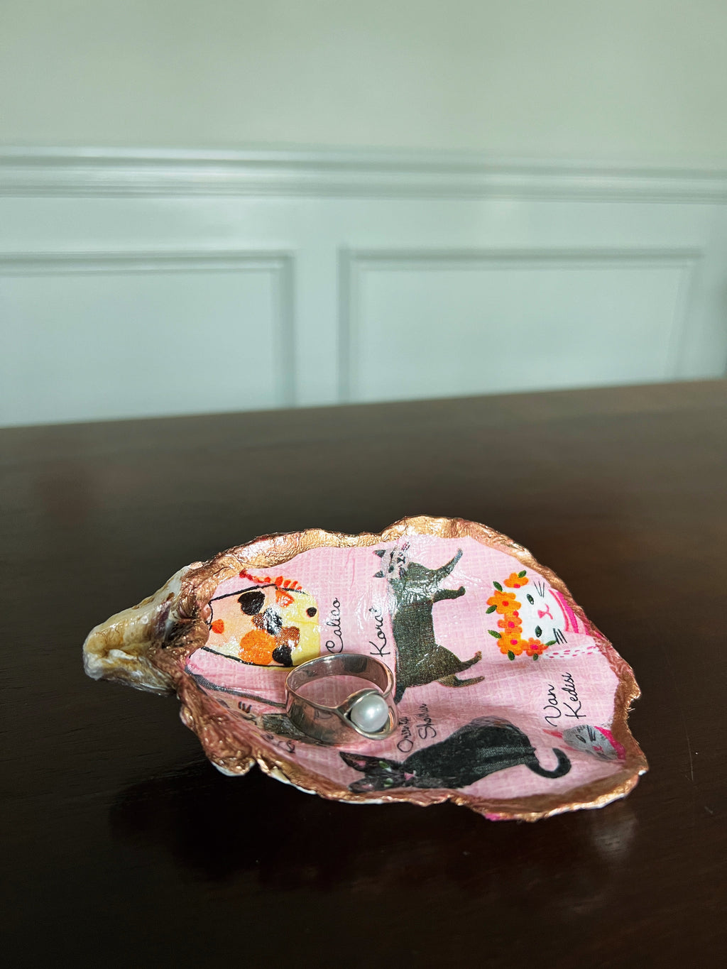 Imogen's Cats (Oyster)
