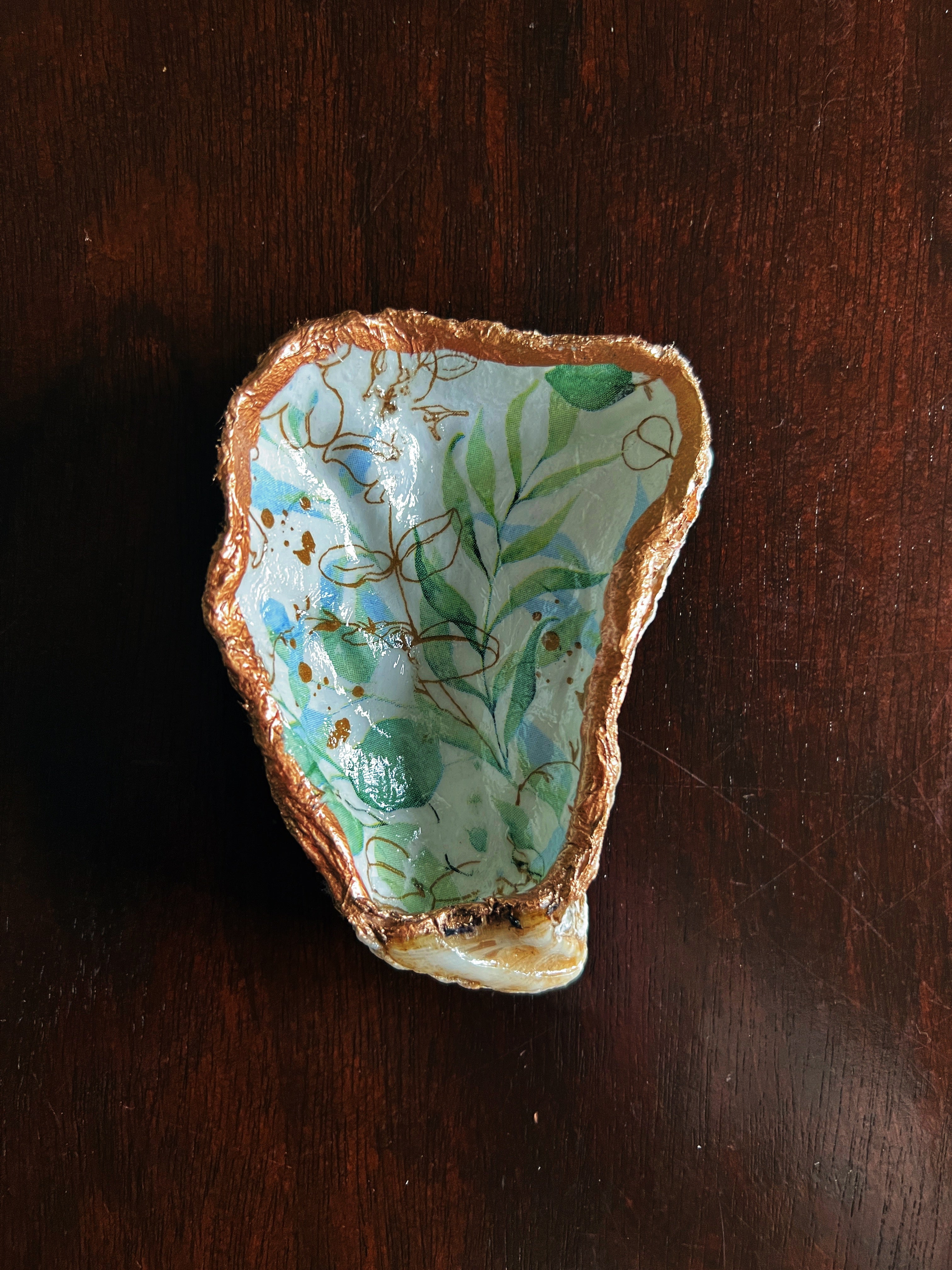 Golden Eucalyptus (Oyster)