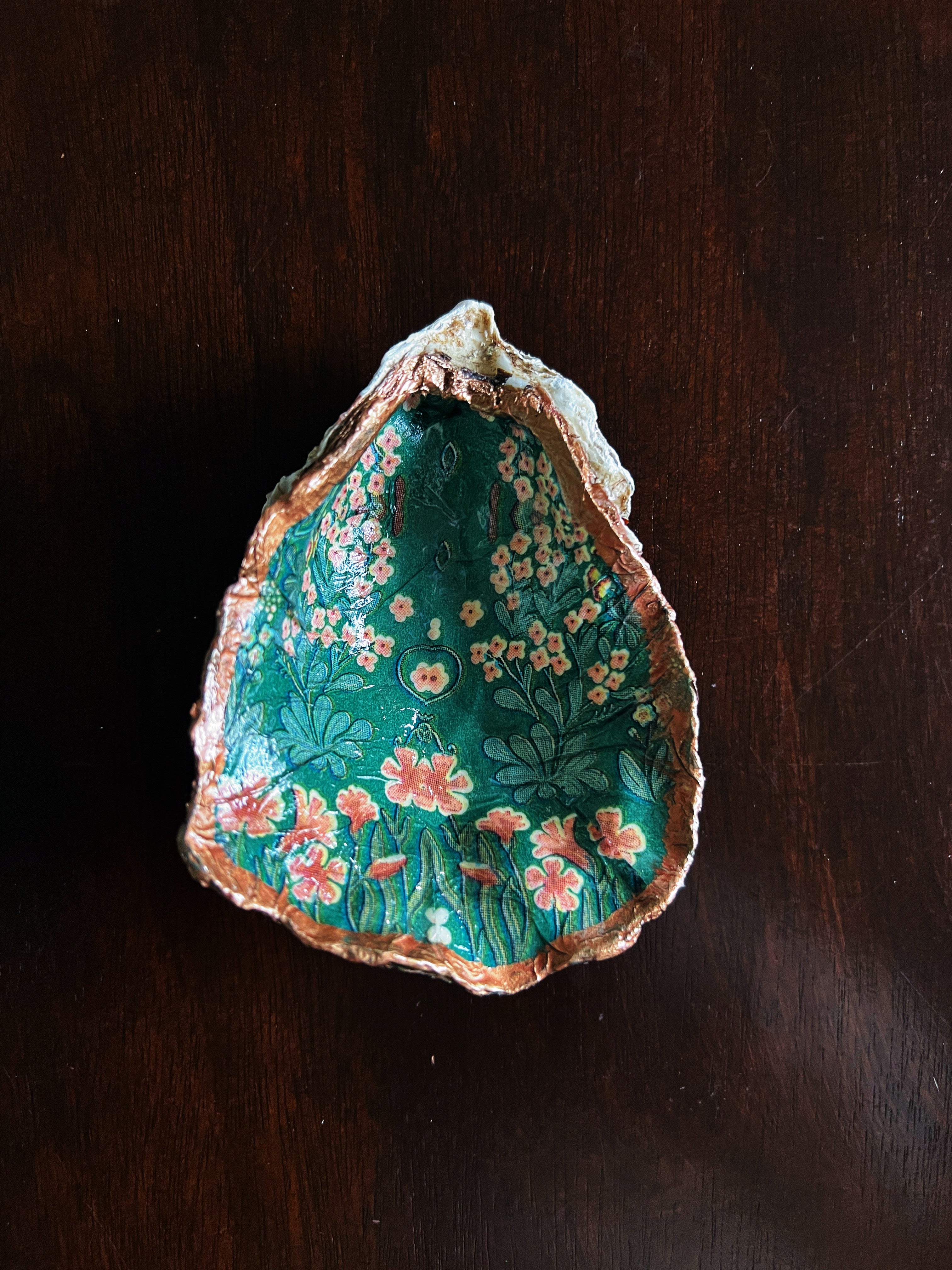 Secret Garden (Oyster)