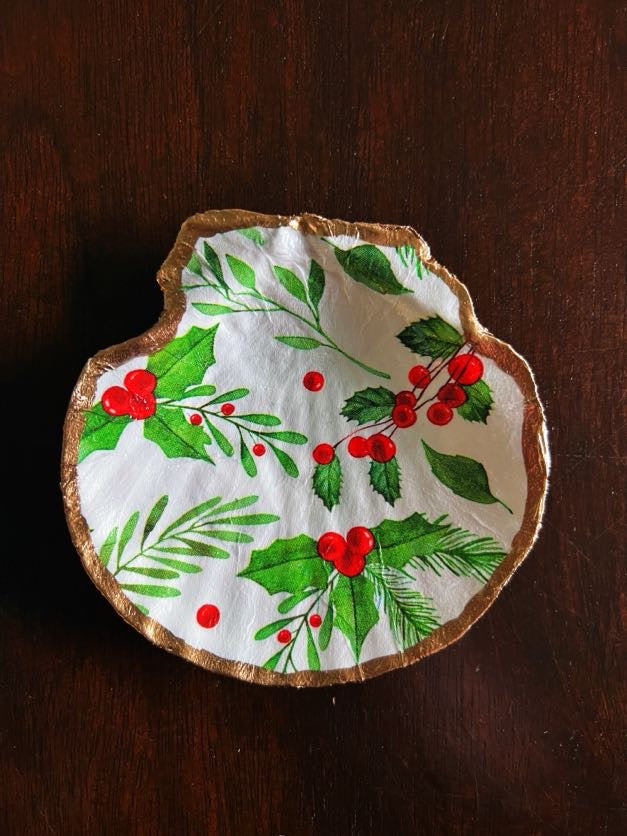 Christmas Holly (Scallop)