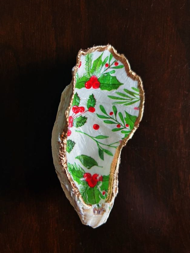 Christmas Holly (Oyster)