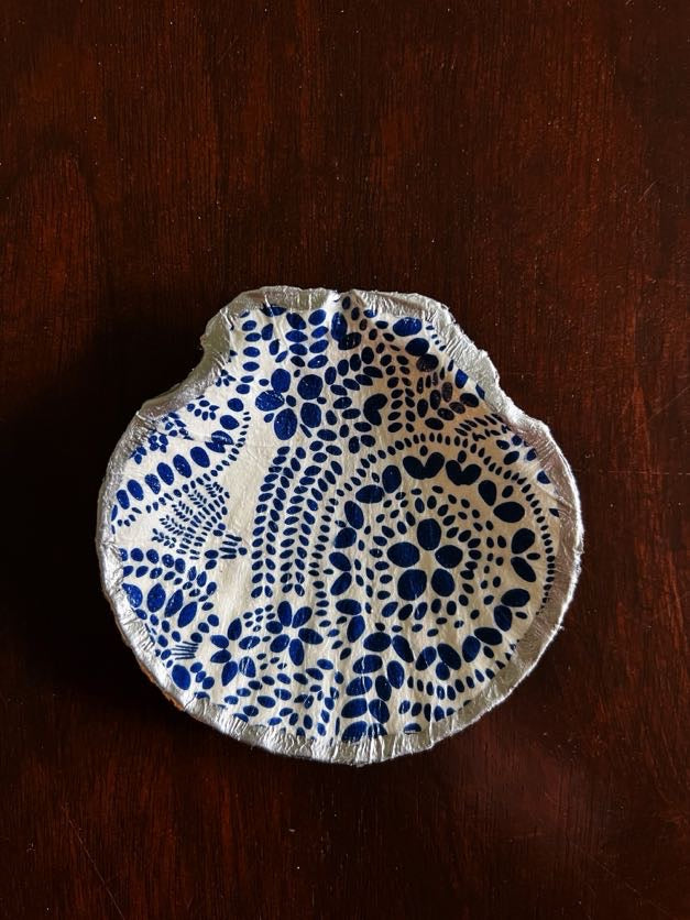 Blue & White (Scallop)